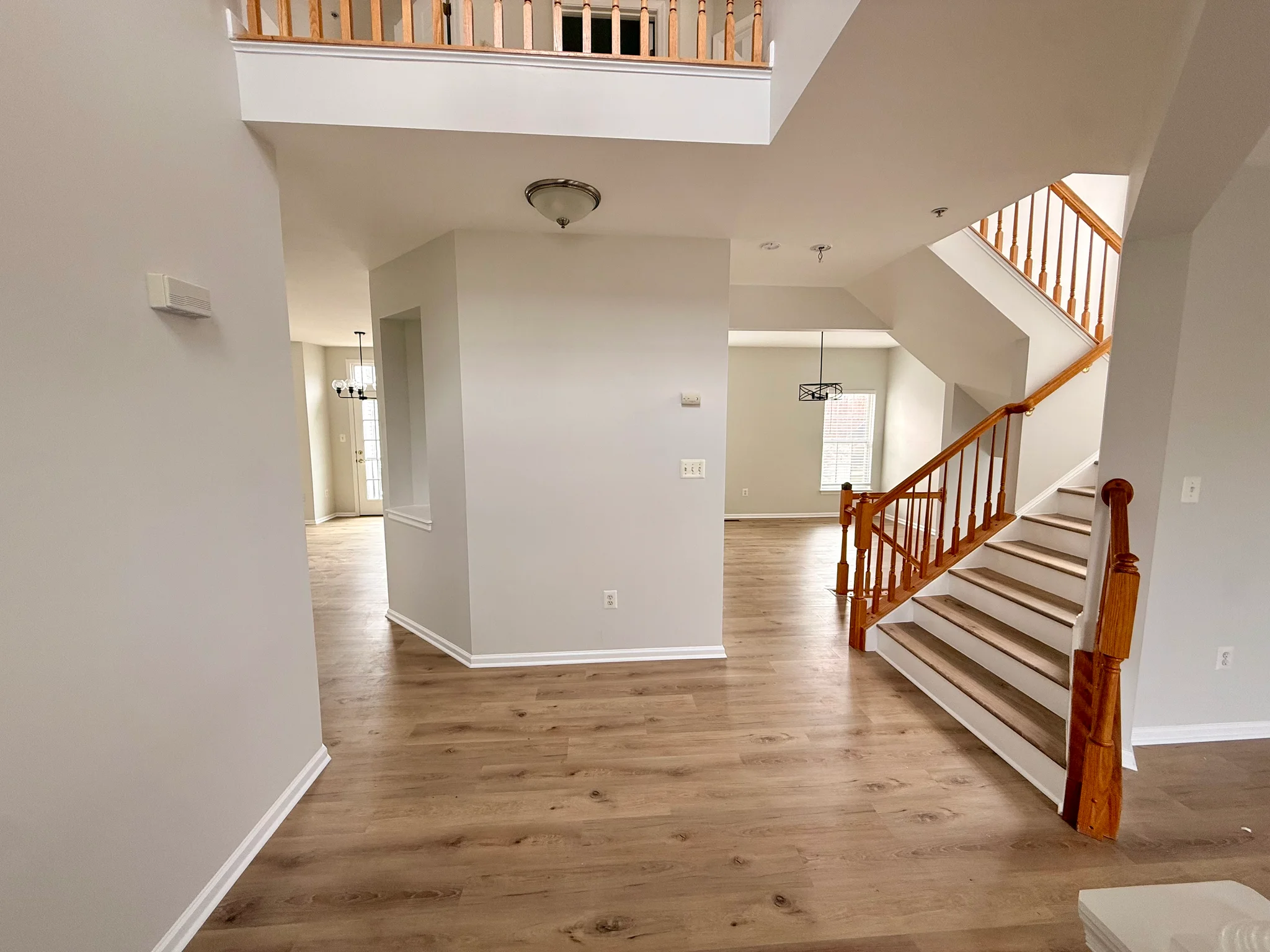 Clinton House: 7001 saddlebow ct