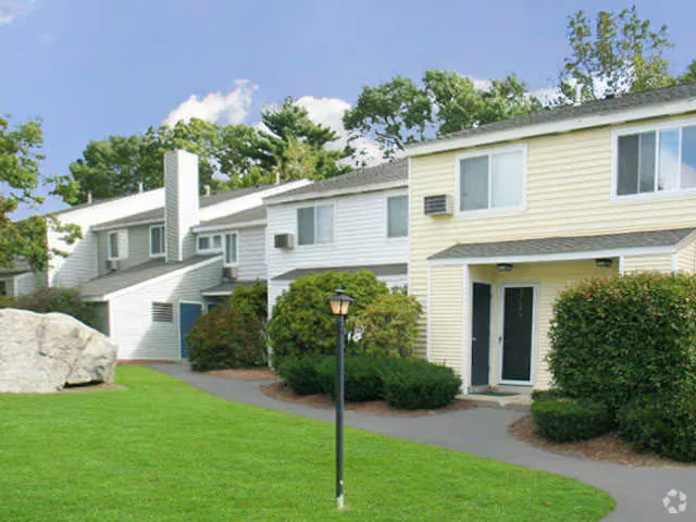 North Providence Townhome: 1776 Bicentennial Way