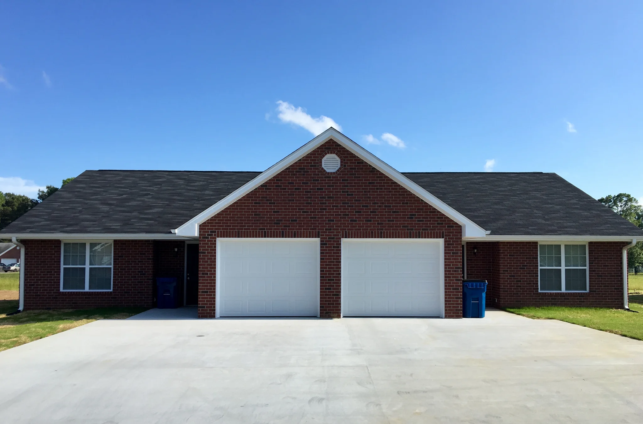 Manchester Townhome: 46 Sunshine Ln.