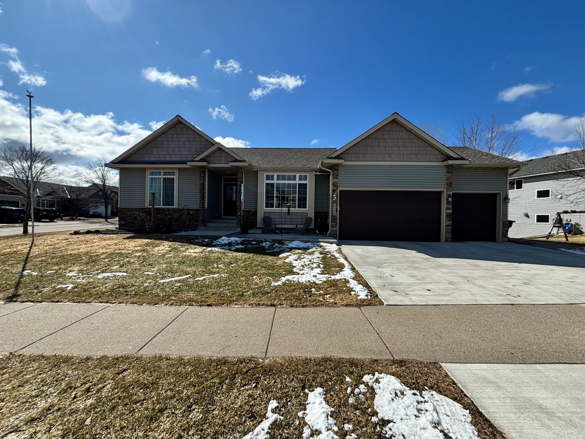 MONTICELLO House: 6364 BAKKEN ST