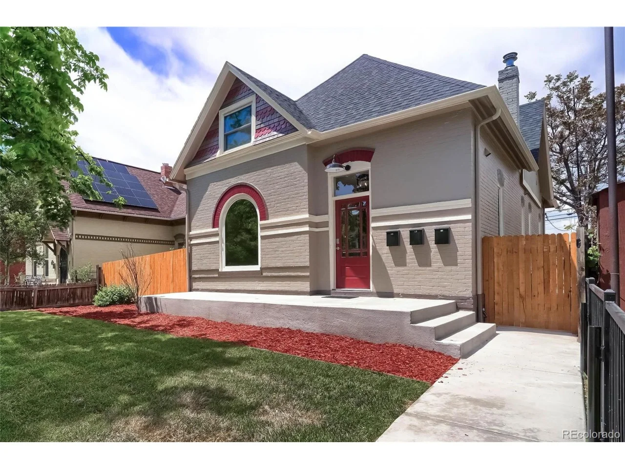 Denver Townhome: 151 S Lincoln St