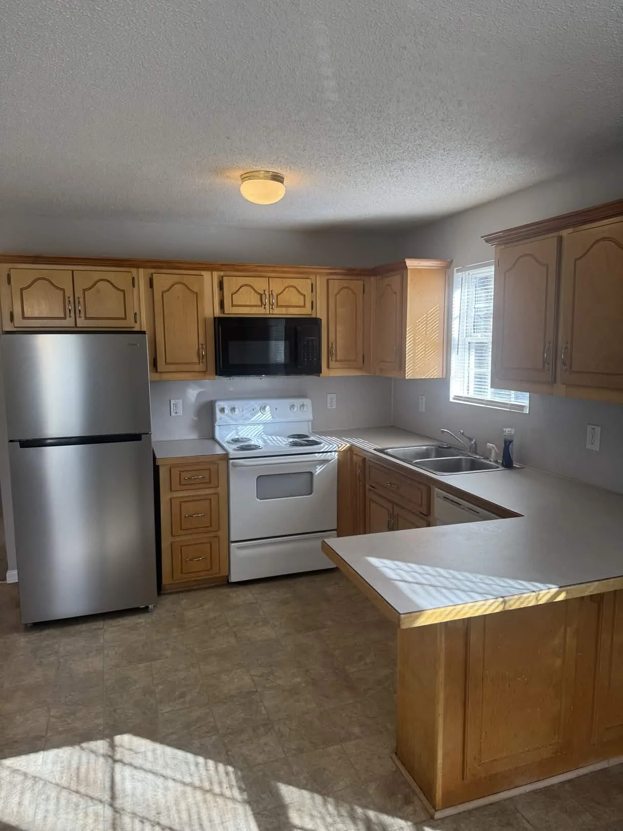 talking rock Apartment: 40 hanna Dr