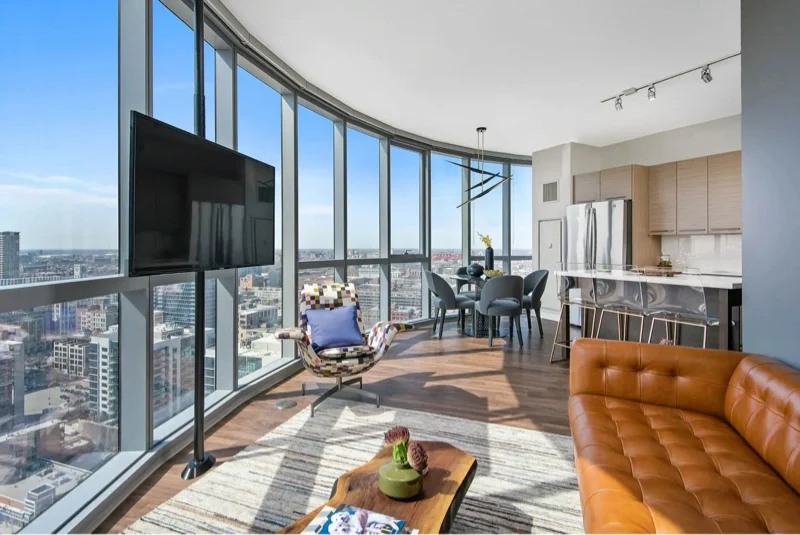 Chicago Apartment: 727 W. Madison Street