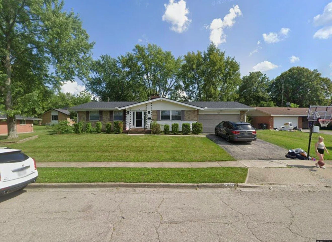 Trotwood House: 716 Burman