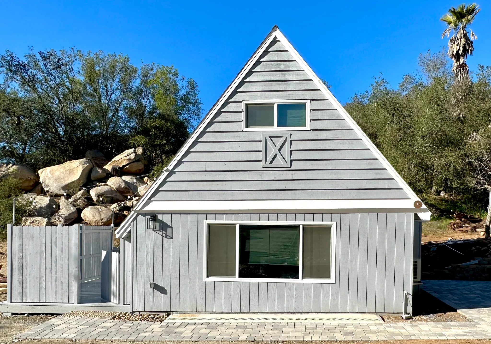 Fallbrook House: 38374 rainbow heights pl