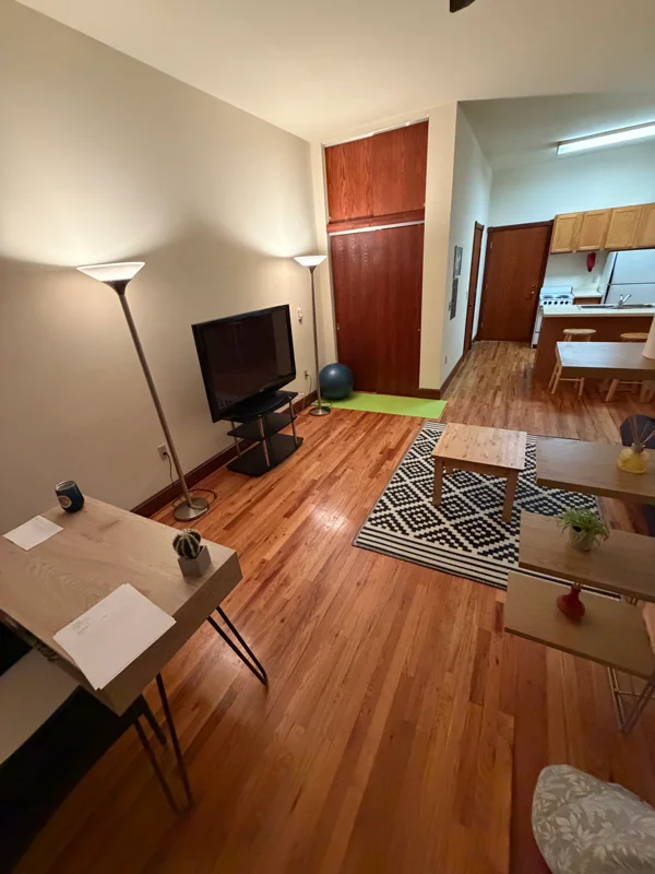 Madison Apartment: 402 W Dayton St,