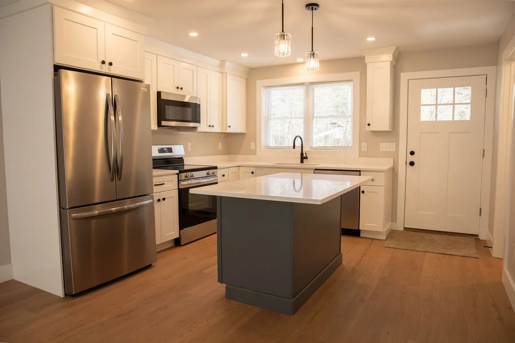 Middleboro Townhome: 18 Vernon Street