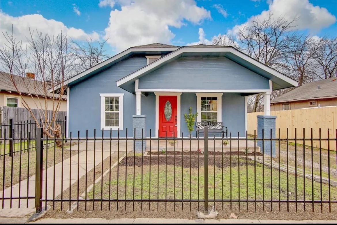 Fort Worth House: 2832 Avenue I