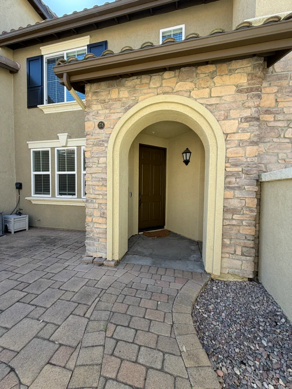 San Diego Townhome: 10470 Hollingsworth Way