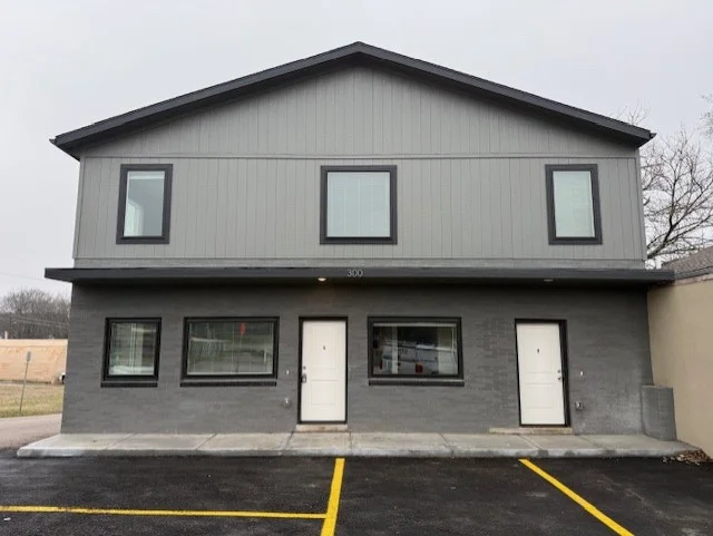 Harrisonville Townhome: 300 N Independence