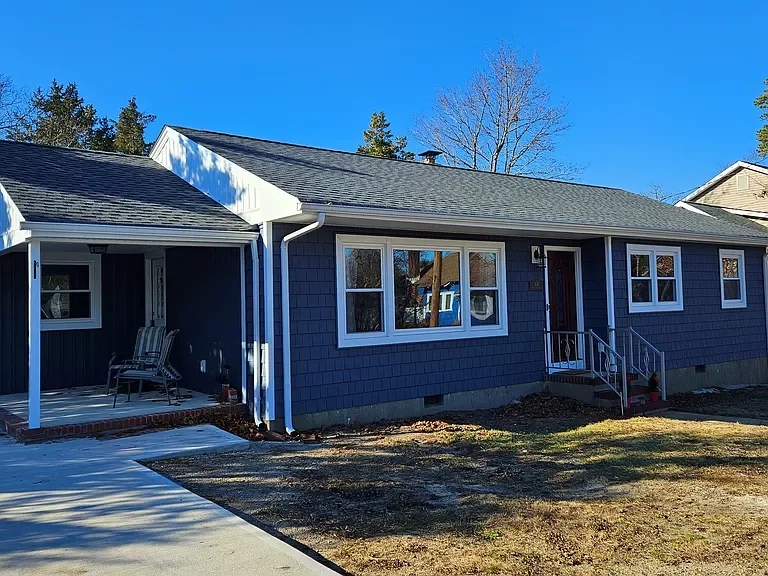 Beachwood House: 436 Barnegat Blvd