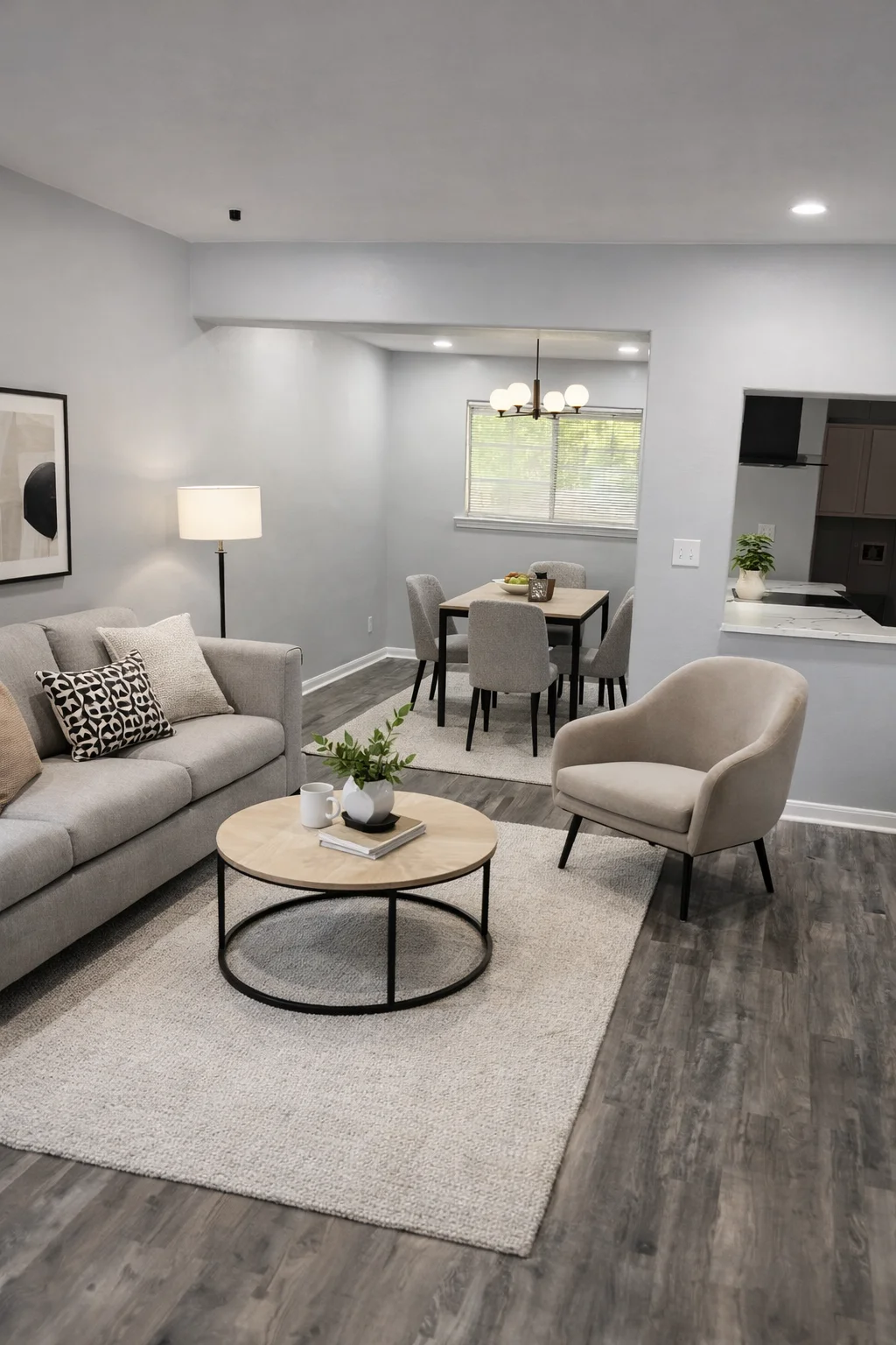 Houston Multiplex: 6434 Tadlock Ln