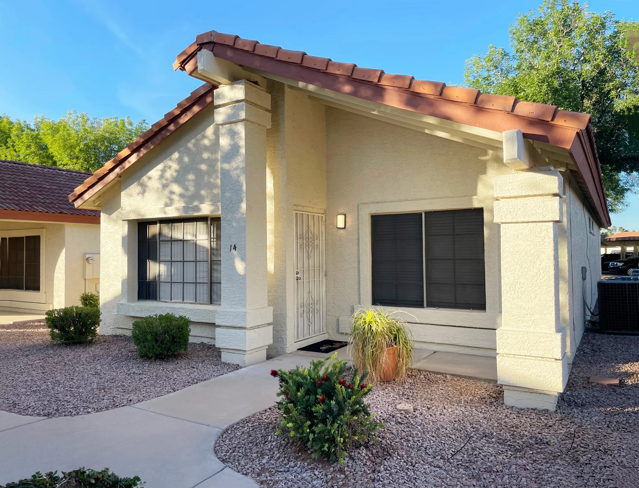 Gilbert Townhome: 1120 N Val Vista Dr