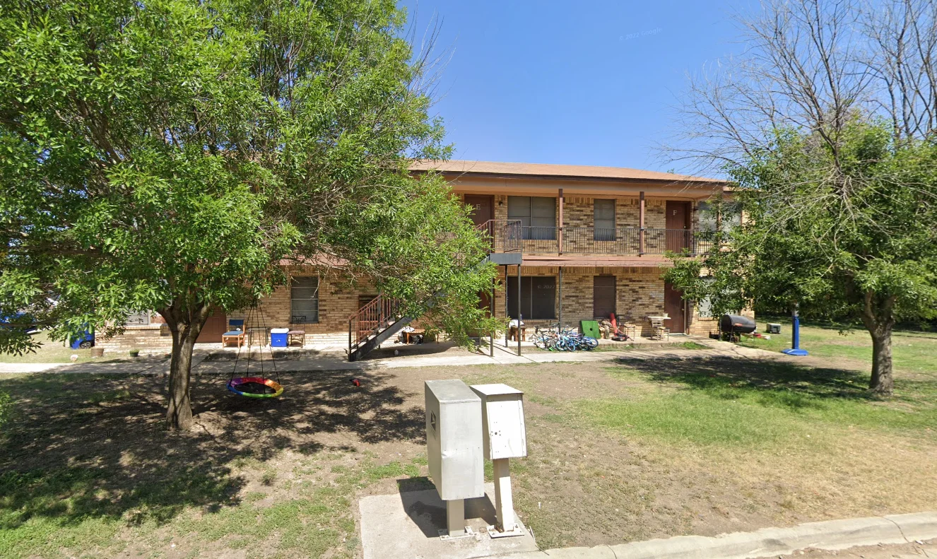 Copperas Cove Apartment: 401 N 4th st