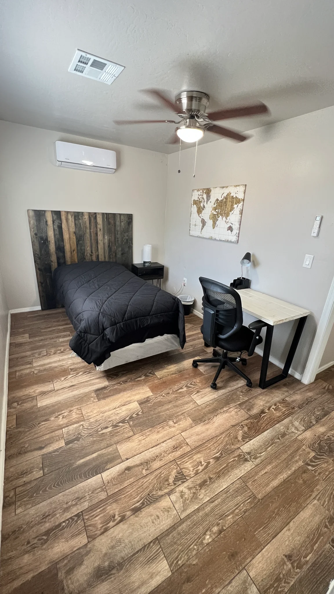 Phoenix House: 3645 W Hadley St