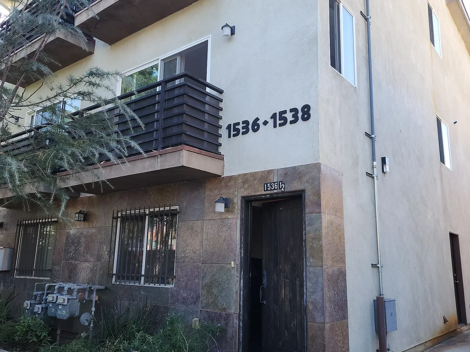 Los Angeles Townhome: 1536 1/2 West 11th Pl