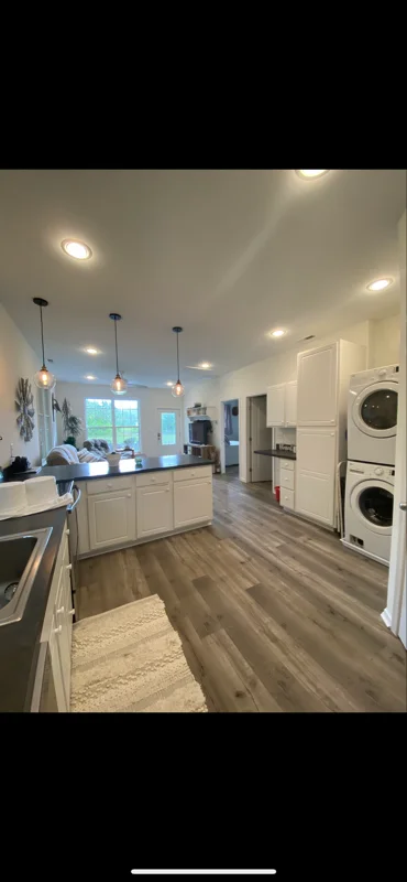 berlin Apartment: 7731 purnell crossing road