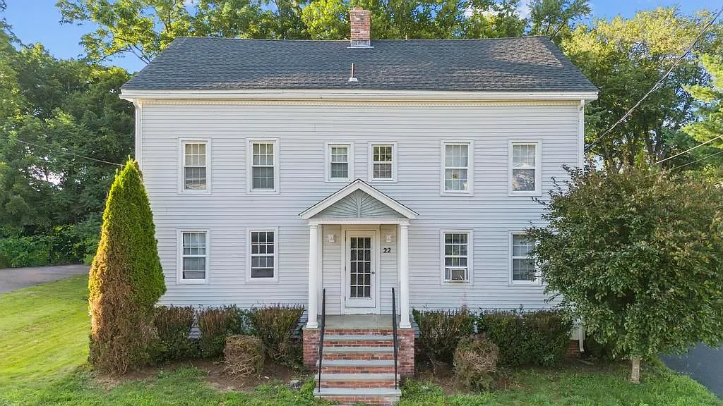 TARIFFVILLE Apartment: 22 Winthrop Street