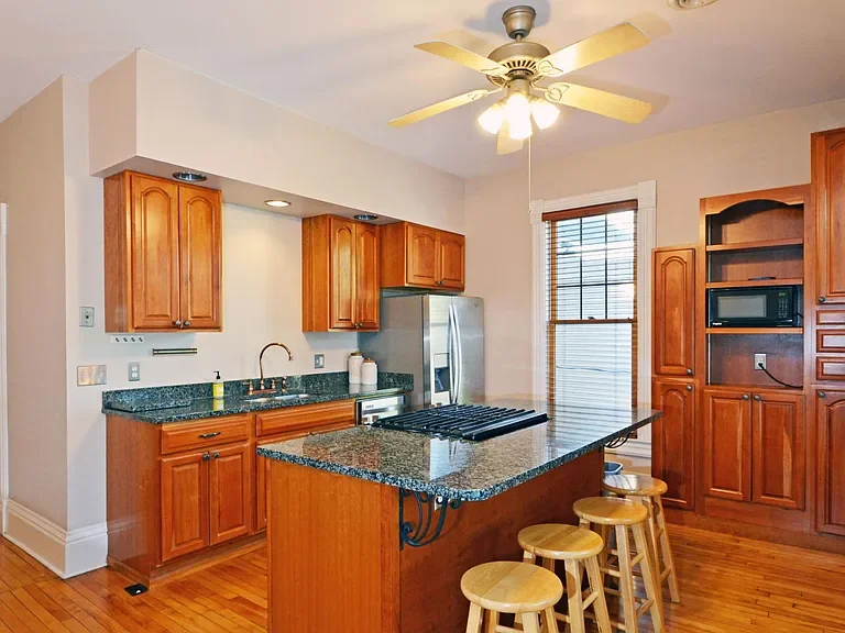 Saint Paul House: 641 Grand Ave #2