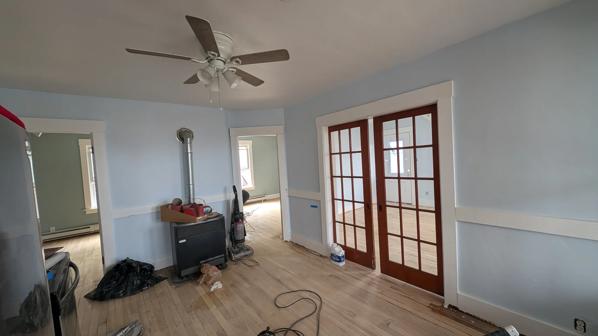 Berlin Multiplex: 412 Burgess Street