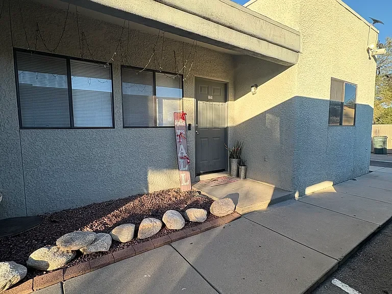 Tucson Apartment: 107 - 121 E King Rd