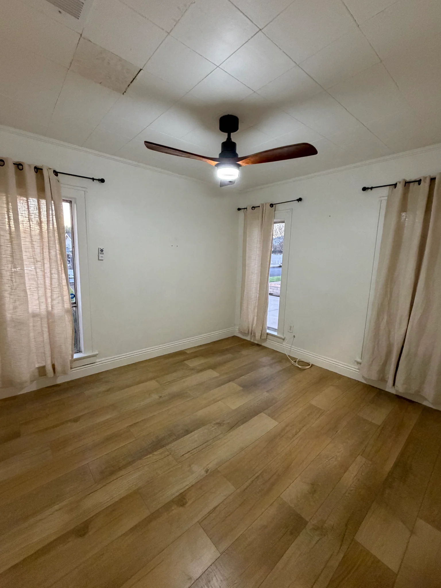 Ontario Multiplex: 1103 e Princeton Ave