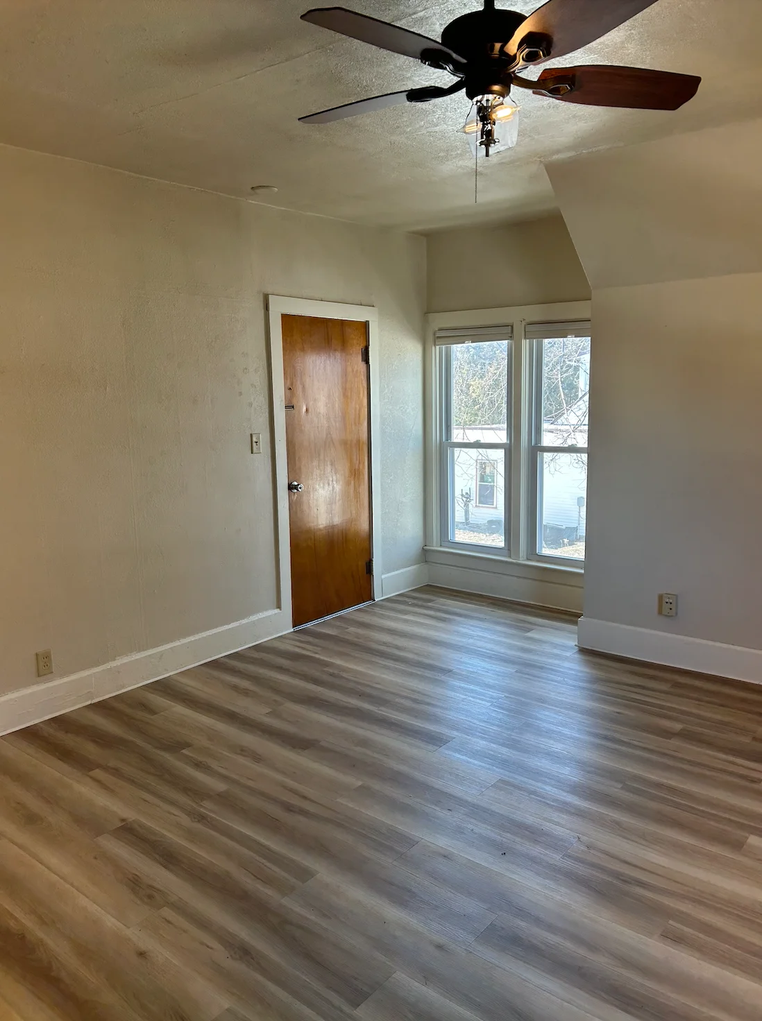 WINNEBAGO Multiplex: 30 2nd Ave SW