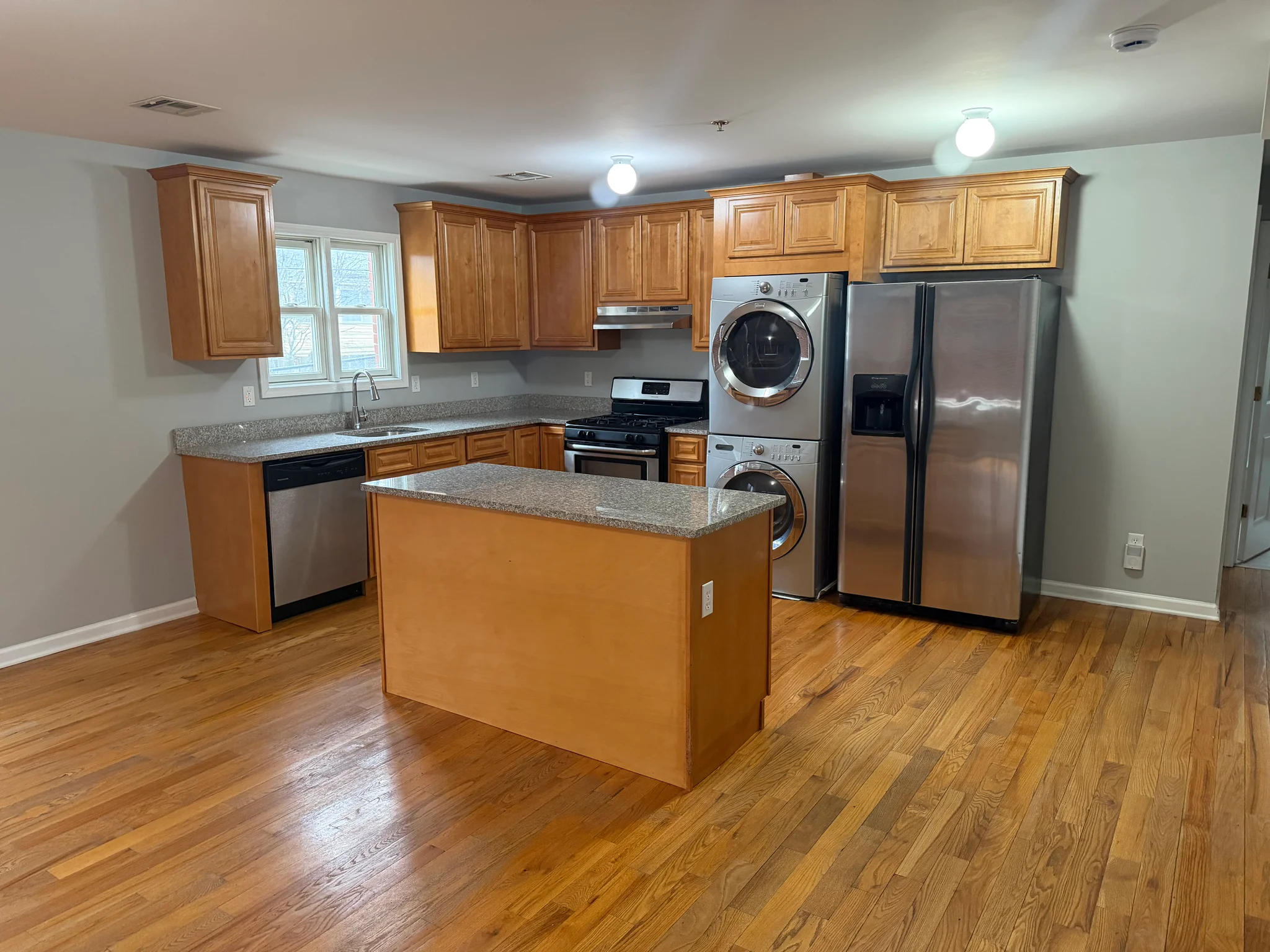 Linden Apartment: 104 Luttgen place