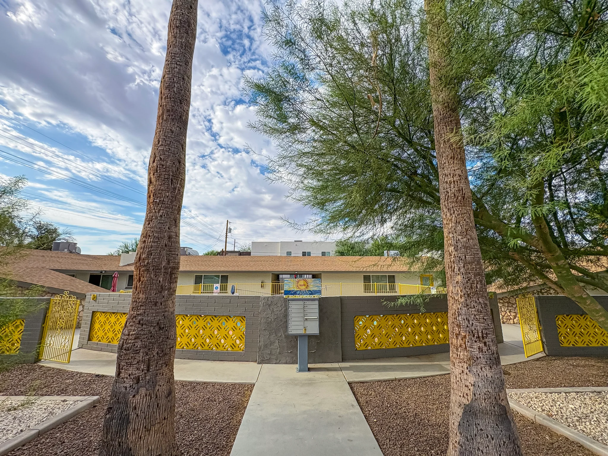 Phoenix Apartment: 2737 E Glenrosa Ave