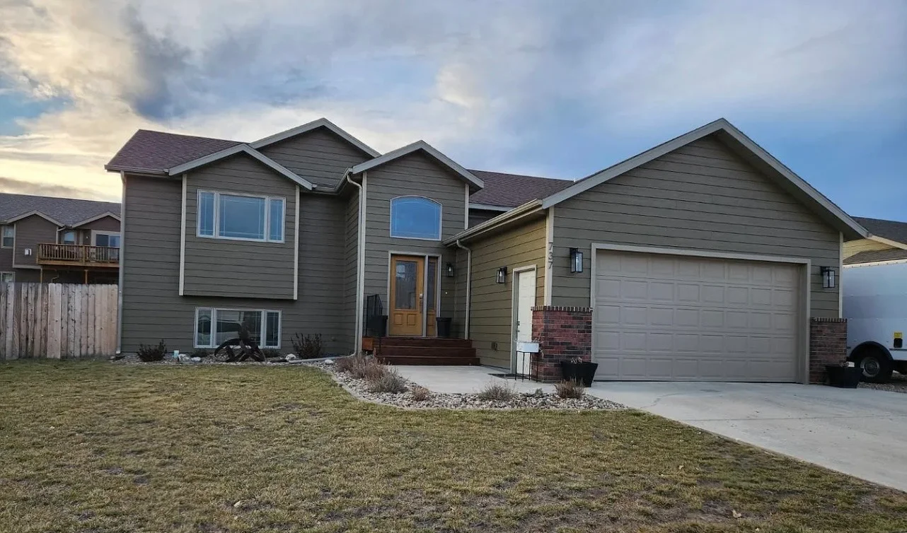 Rapid City House: 737 Copperfield dr
