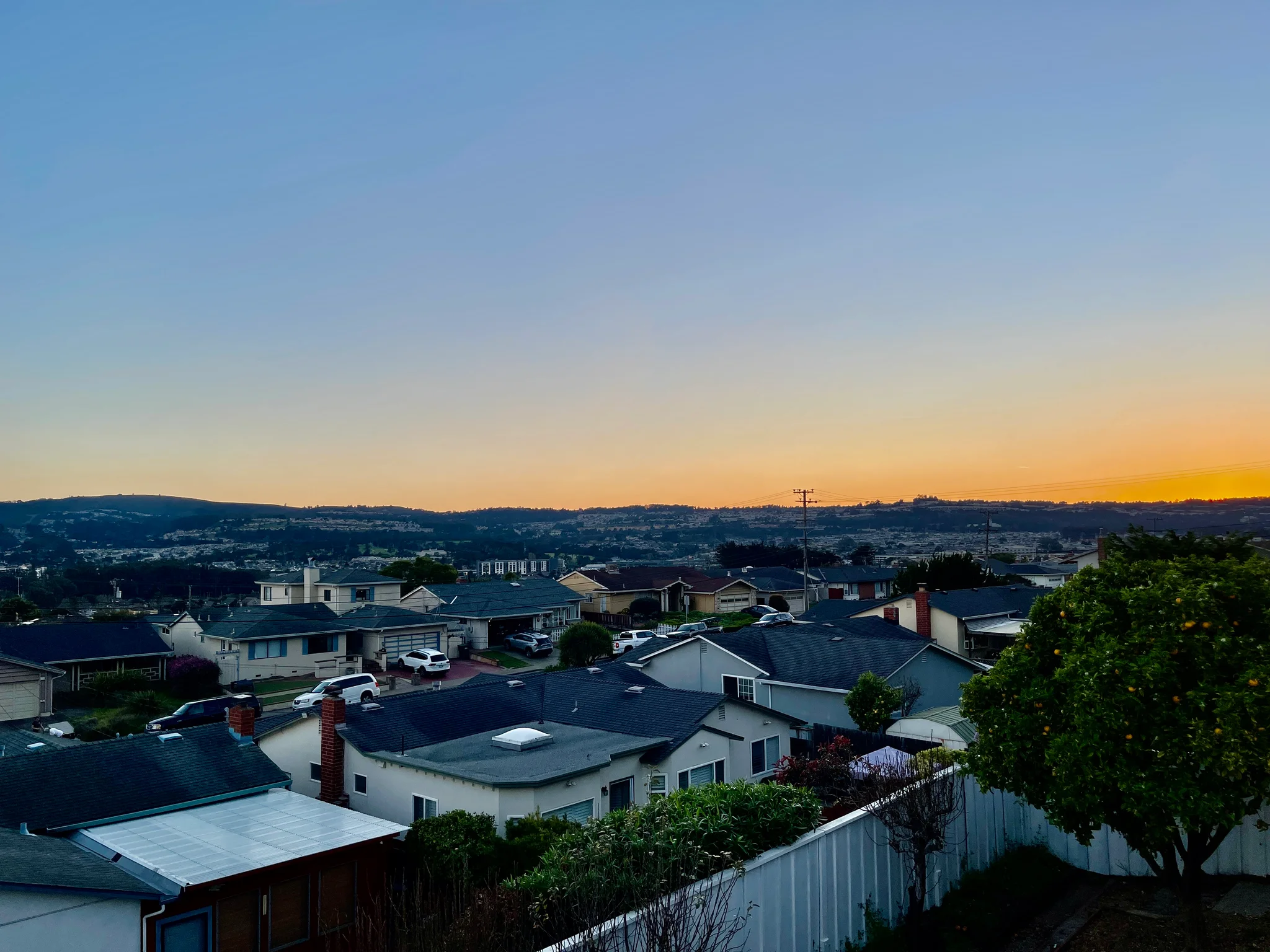 South San Francisco House: 633 Rocca Ave