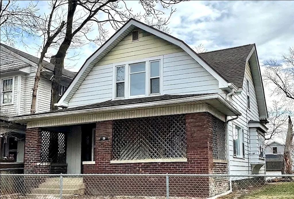 Indianapolis House: 25 N Colorado Ave