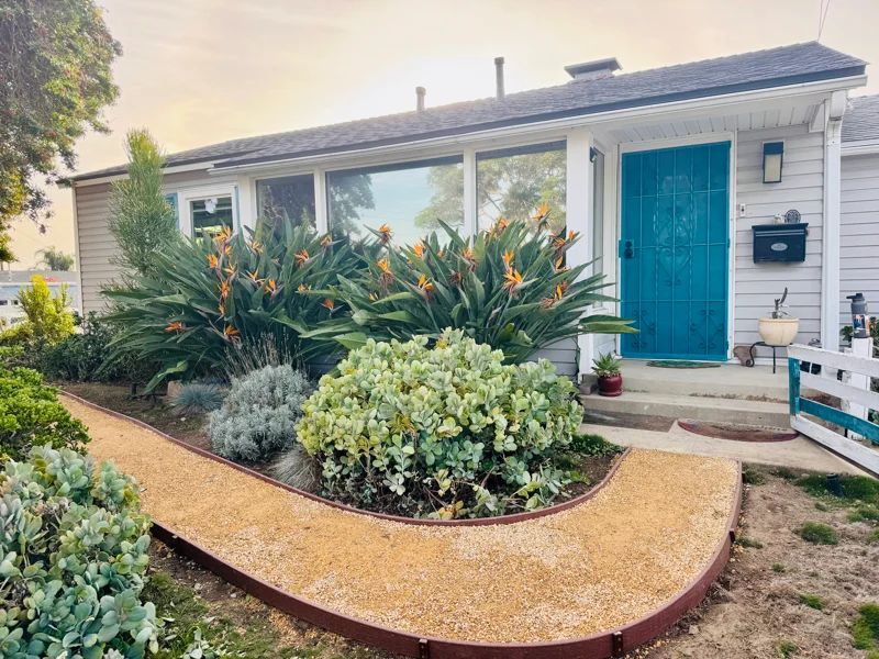San Diego House: 3806 69th St