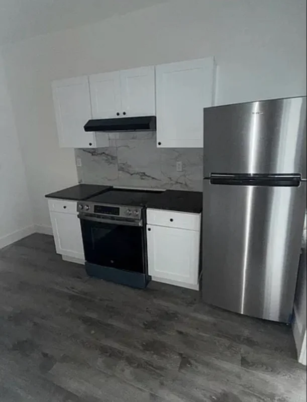 Yonkers Apartment: 25 Riverview Pl