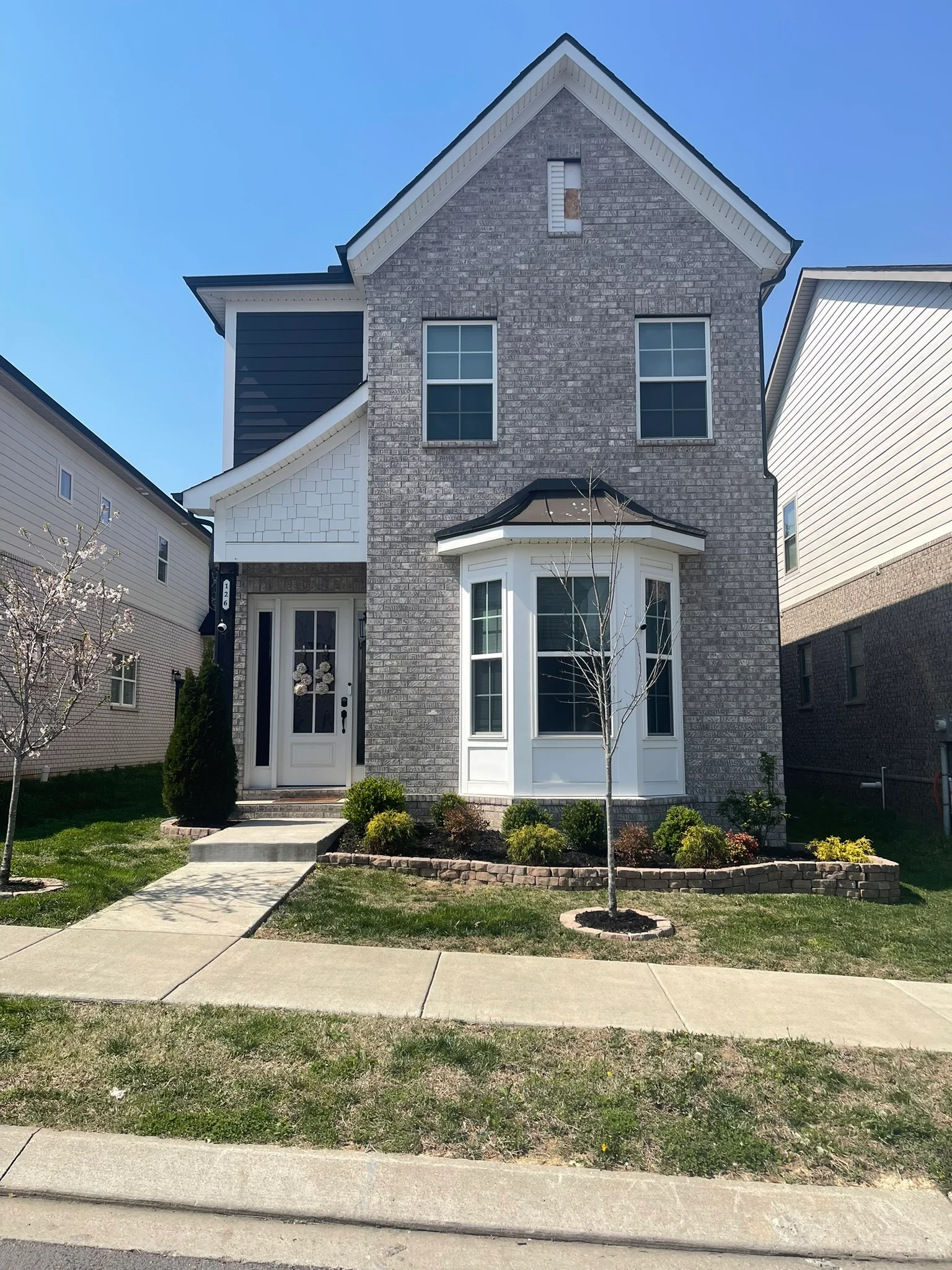 La Vergne House: 126 Oasis Drive