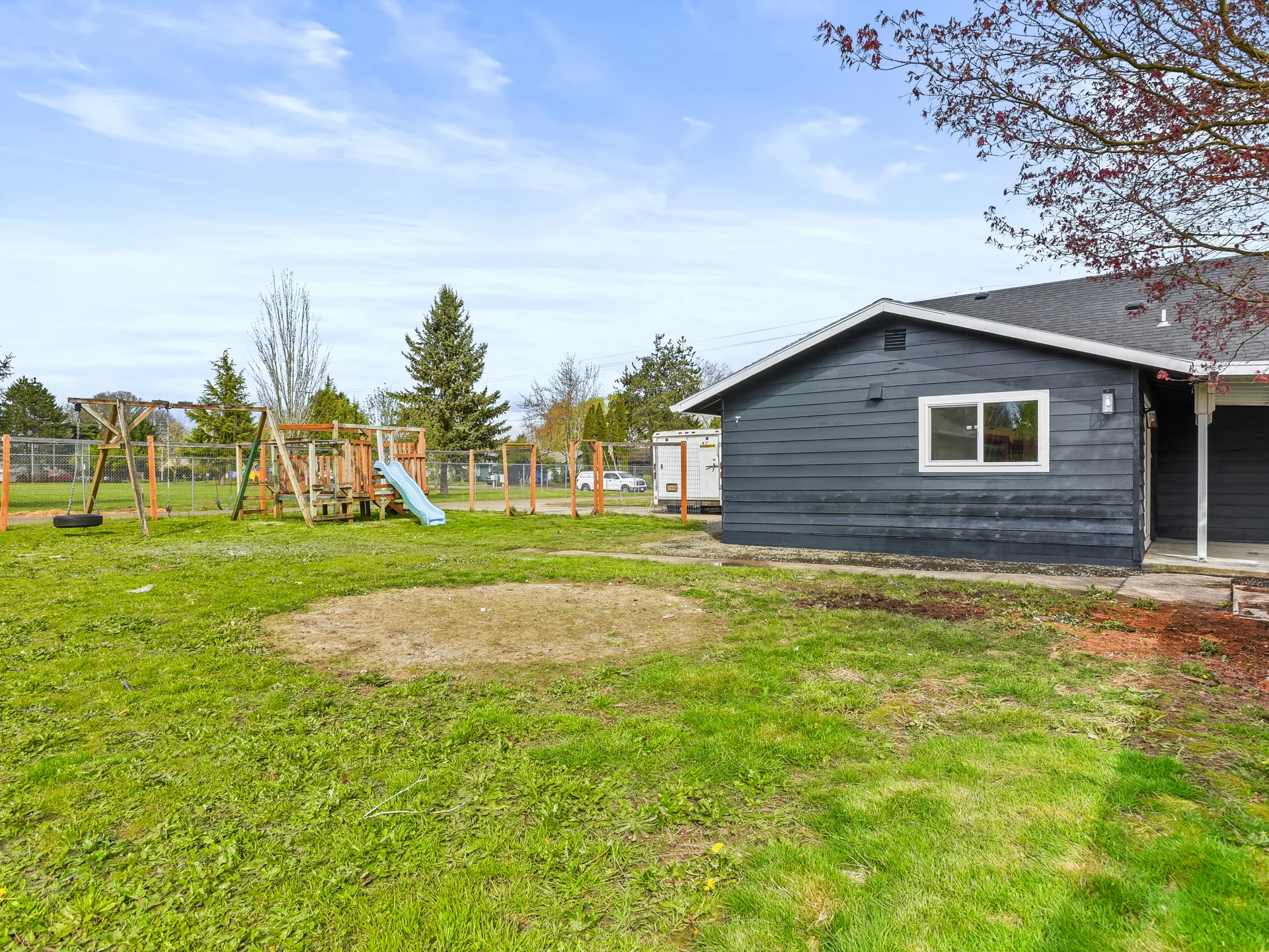 Hillsboro House: 2221 NE 9th Ave