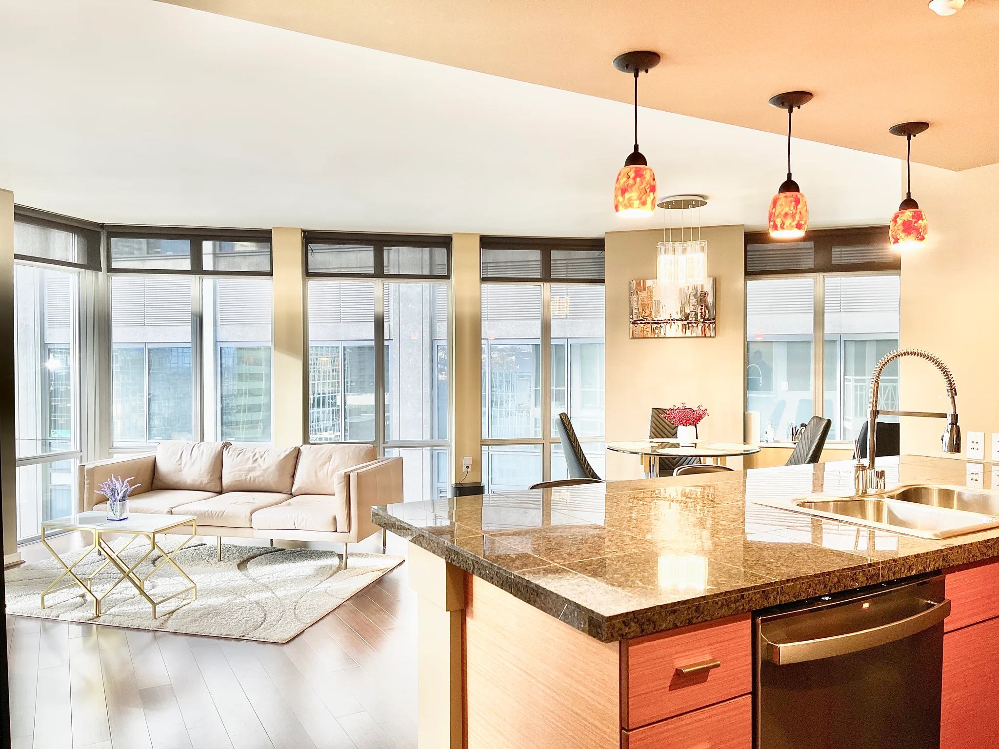 Seattle Condo: 819 Virginia St