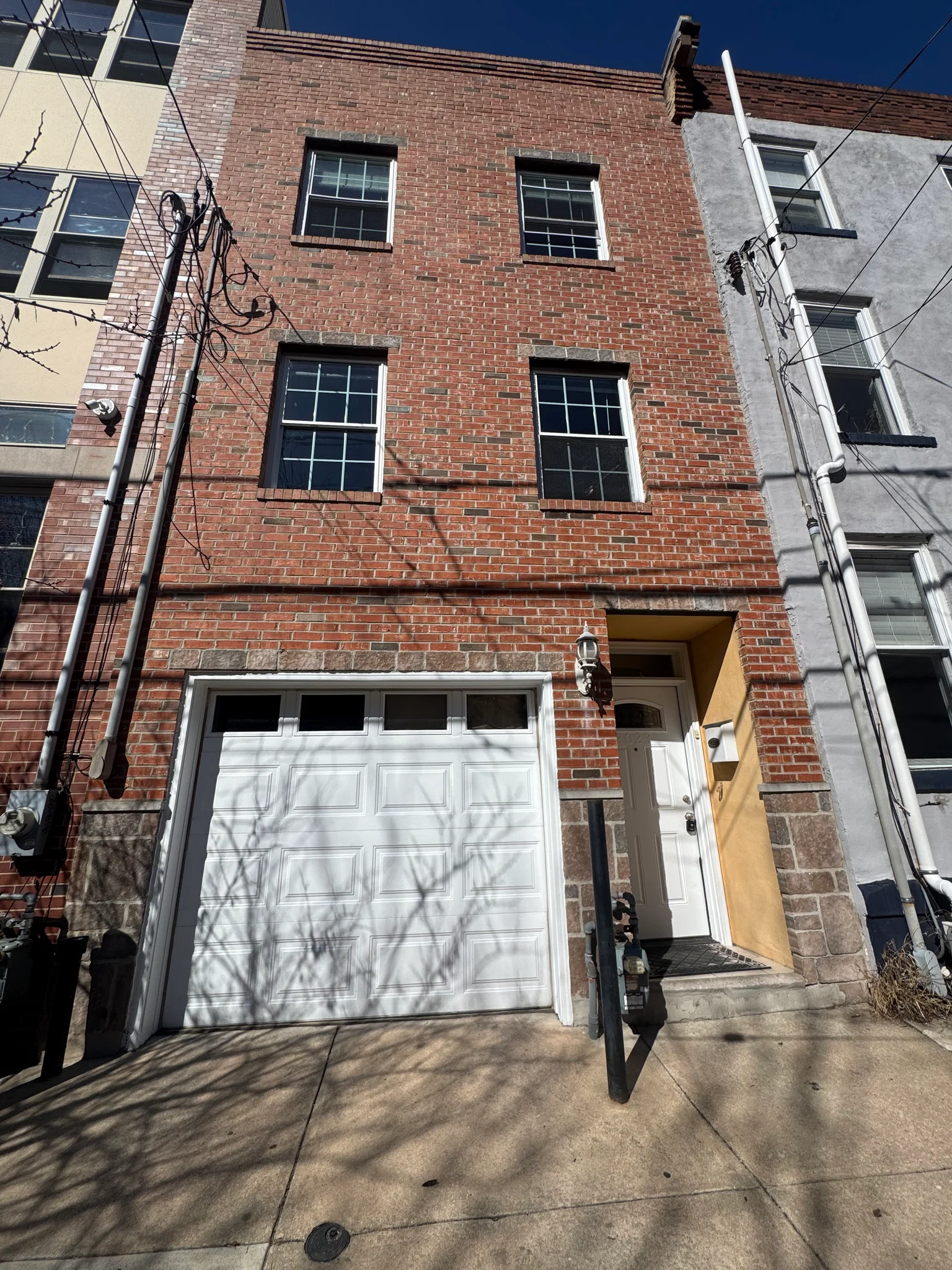 Philadelphia Townhome: 2023 Federal Street