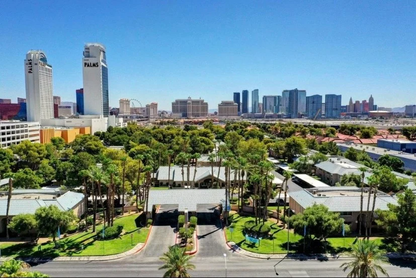 Las Vegas Condo: 4918 River Glen Dr