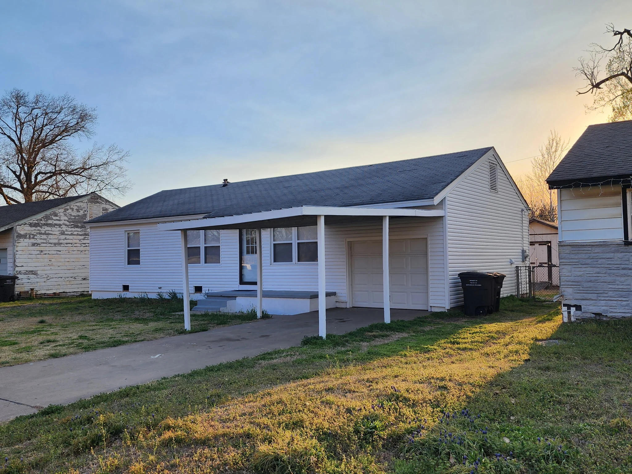 Bartlesville House: 1645 SW Oklahoma Ave