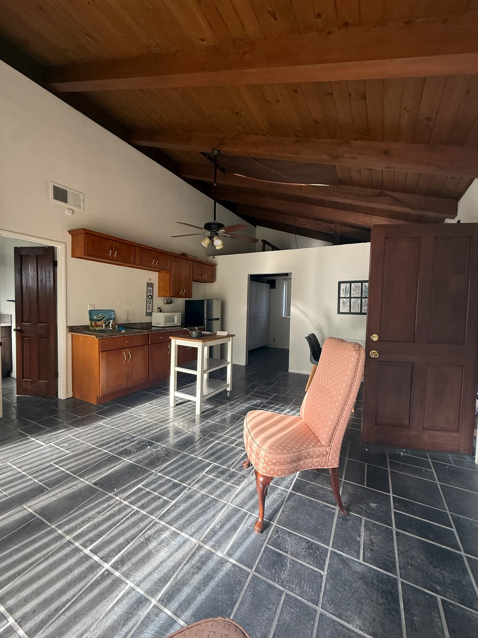 Santa Ana House: 12011 Browning Ave