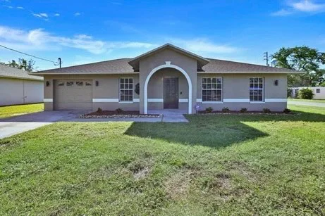 Fort Myers House: 2706 Lemon St