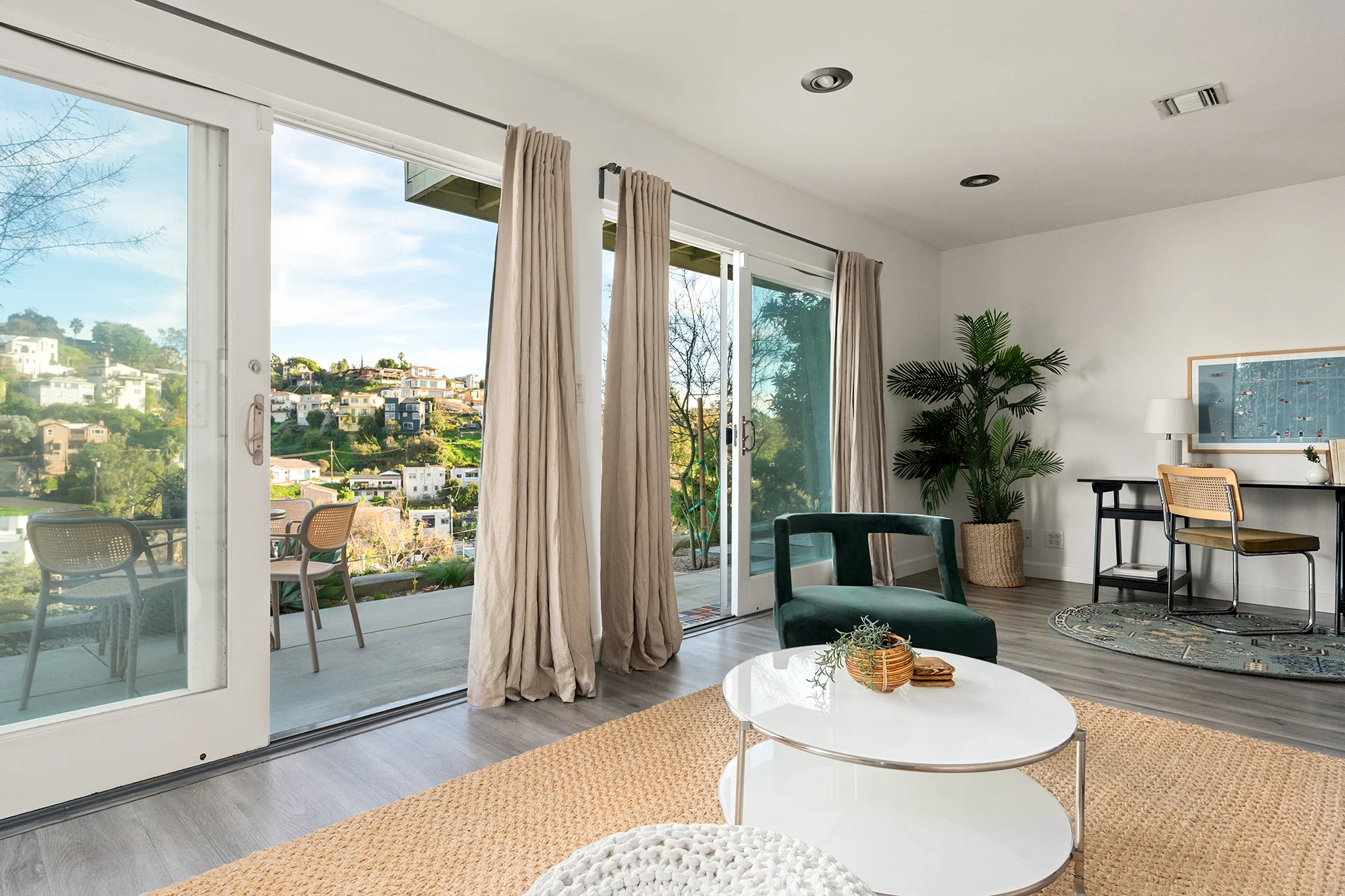 Los Angeles Multiplex: 1742 Redesdale Ave