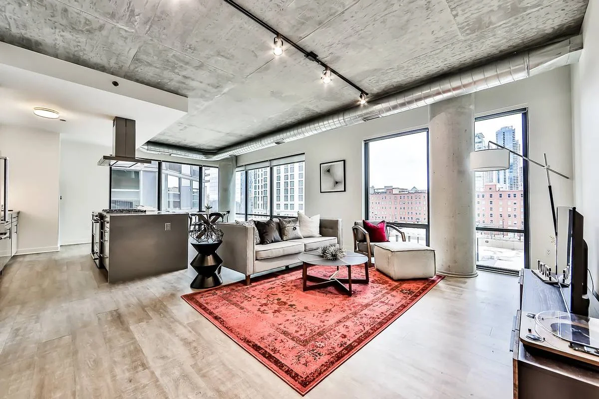Chicago Condo: 475 E Ohio St