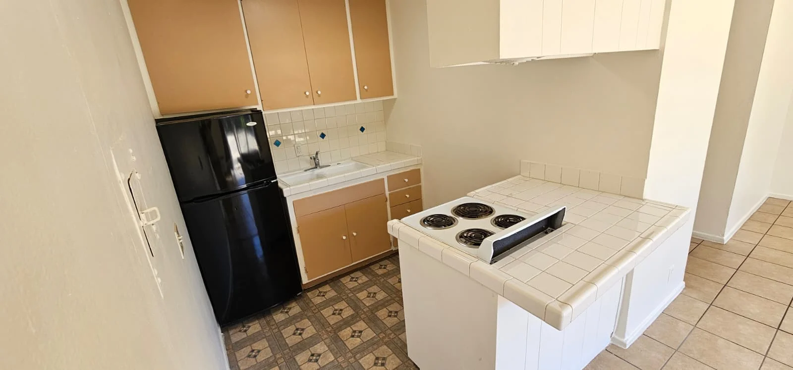 LOS ANGELES Apartment: 206 N PARK VIEW STREET