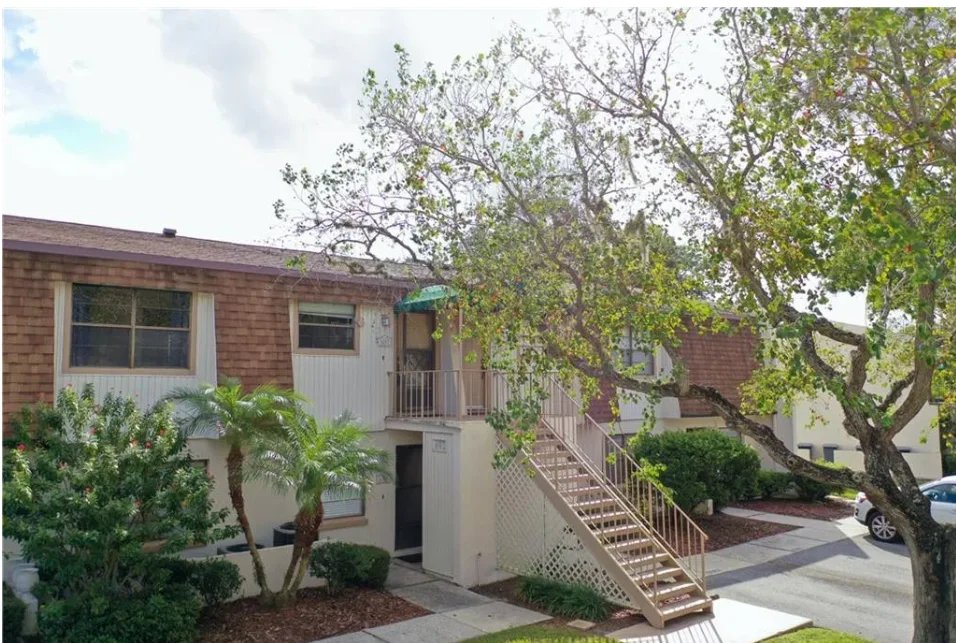 Mulberry Condo: 6057 Topher Trails