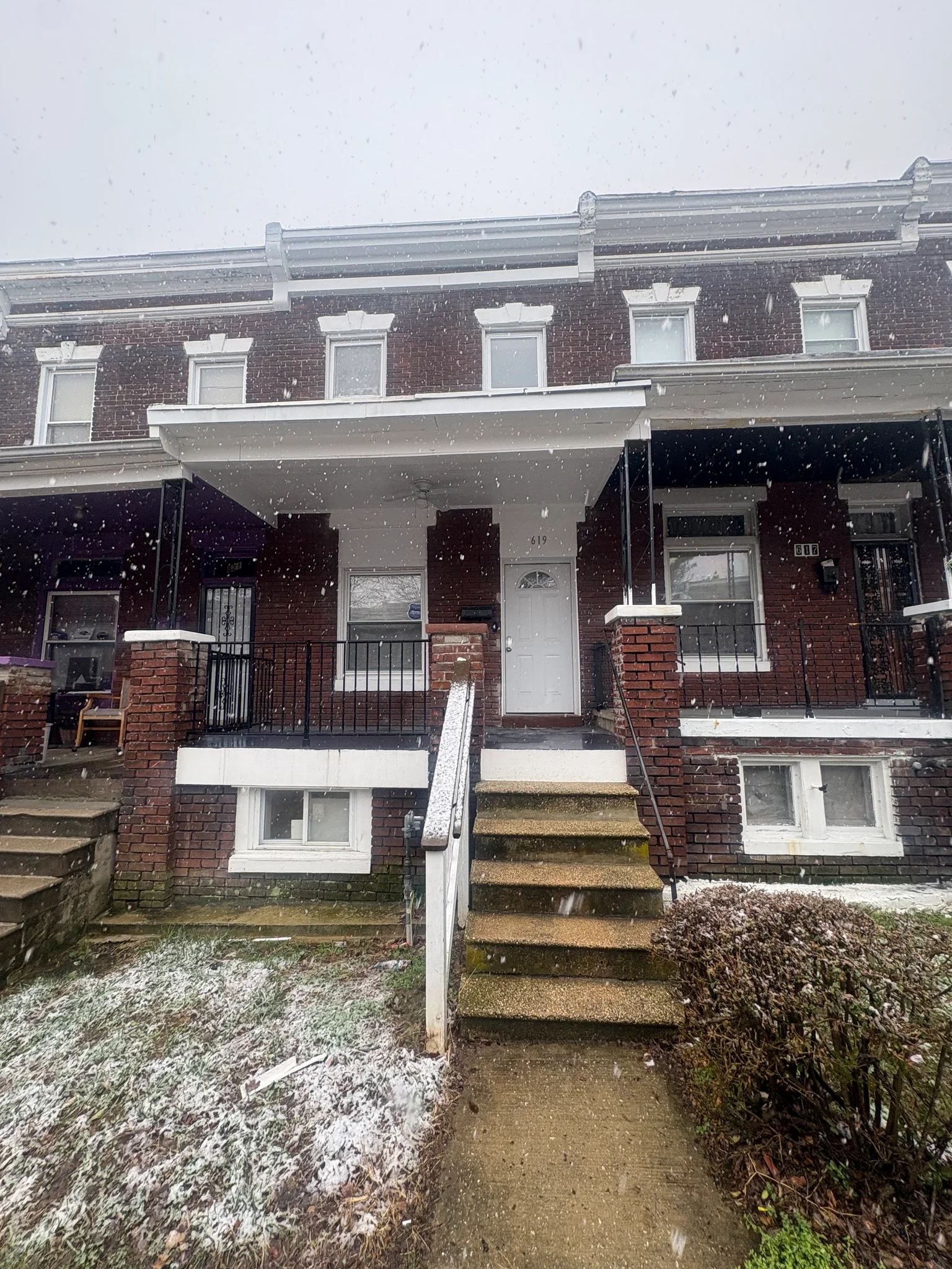 Baltimore House: 619 E 29th St