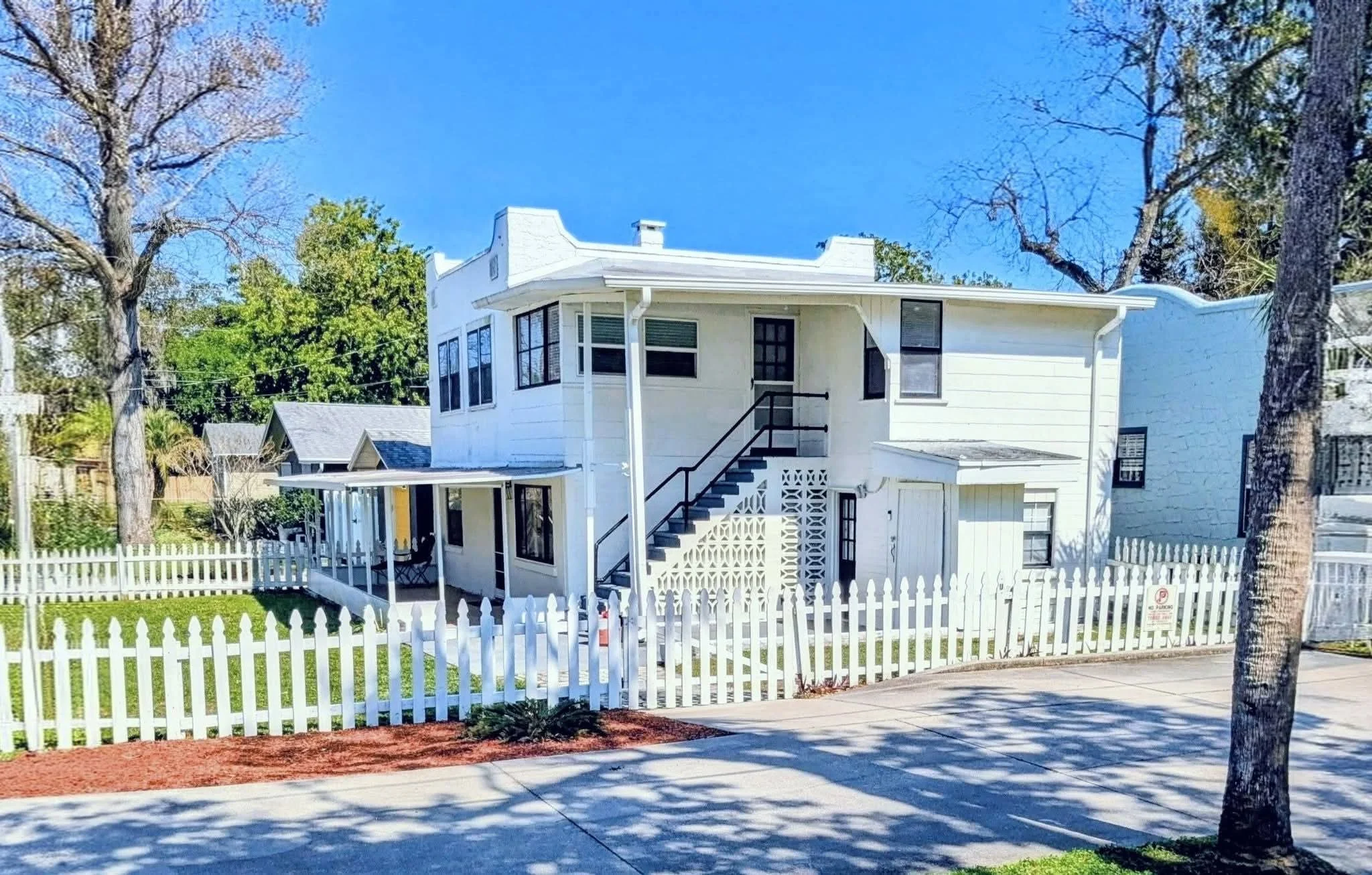 Holly Hill Multiplex: 209 10th St