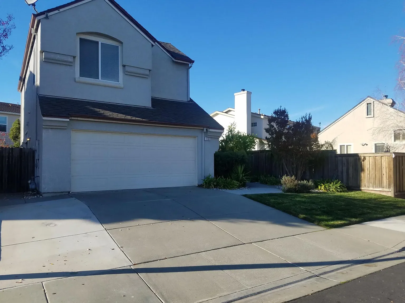 Vacaville House: 118 Falaise Dr