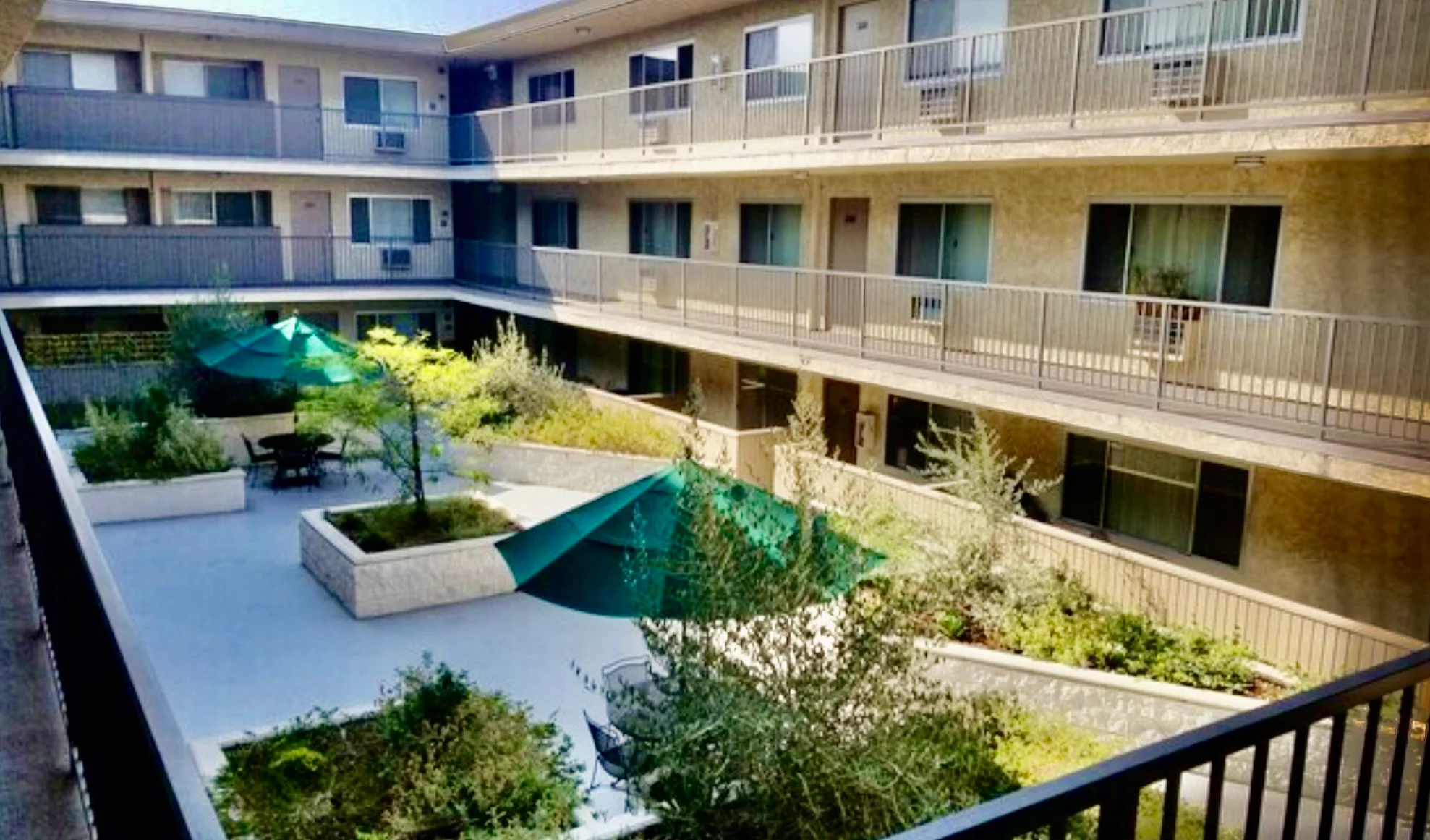 Culver City Condo: 3717 Bagley